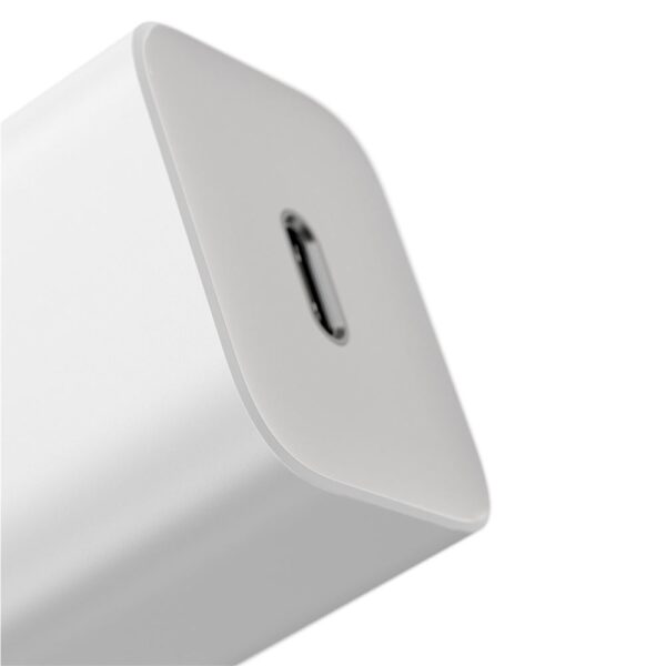 Baseus Super Sİ QC Beyaz 30W Şarj Adaptörü - Görsel 2