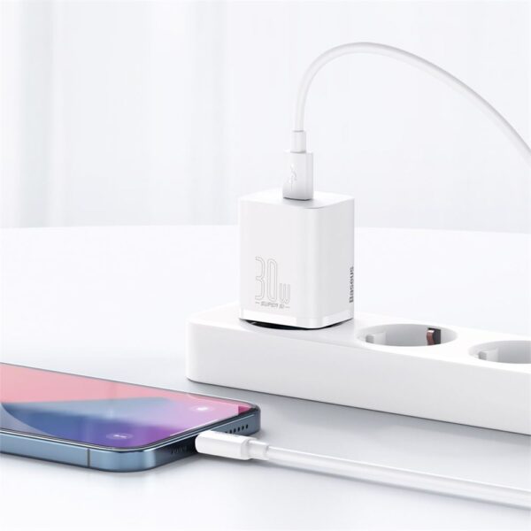 Baseus Super Sİ QC Beyaz 30W Şarj Adaptörü - Görsel 5