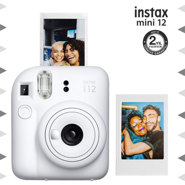 Instax mini 12 Beyaz Fotoğraf Makinesi ve Fotoğraf Çerçeve Seti