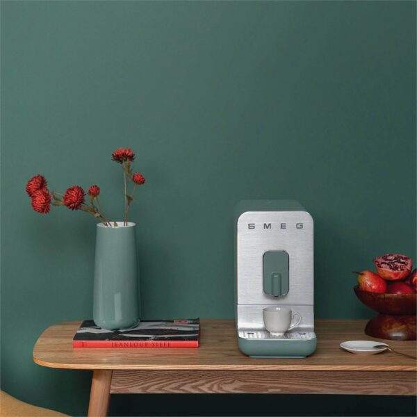 Smeg BCC01 Espresso Otomatik Kahve Makinesi Mat Zümrüt Yeşili - Görsel 7