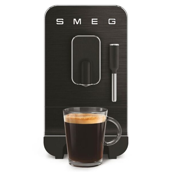 Smeg BCC02 Otomatik Espresso Kahve Makinesi Full Black Mat - Görsel 3
