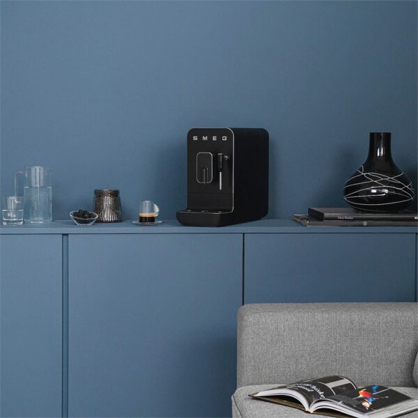 Smeg BCC02 Otomatik Espresso Kahve Makinesi Full Black Mat - Görsel 8