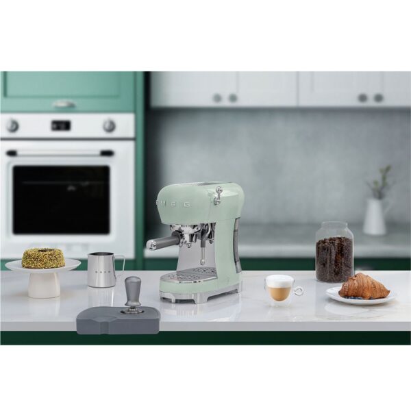 Smeg ECF02PGEU Pastel Yeşil Espresso Kahve Makinesi - Görsel 8