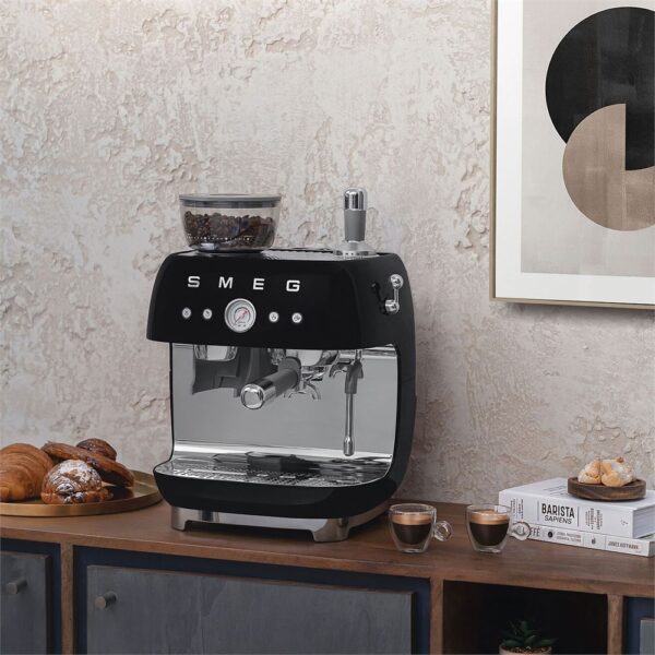 Smeg EGF03BLEU Siyah Öğütücülü Espresso Kahve Makinesi - Görsel 8